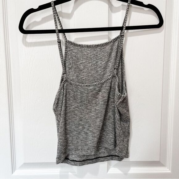 Ribbed Knit Tank Top - Picture 2 of 3
